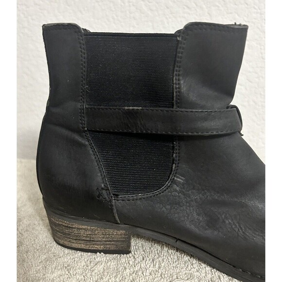 Diba Womens 6 1/2 Black Slip On 1" Heels and Ankle Boots with Buckle for looks - Picture 11 of 12